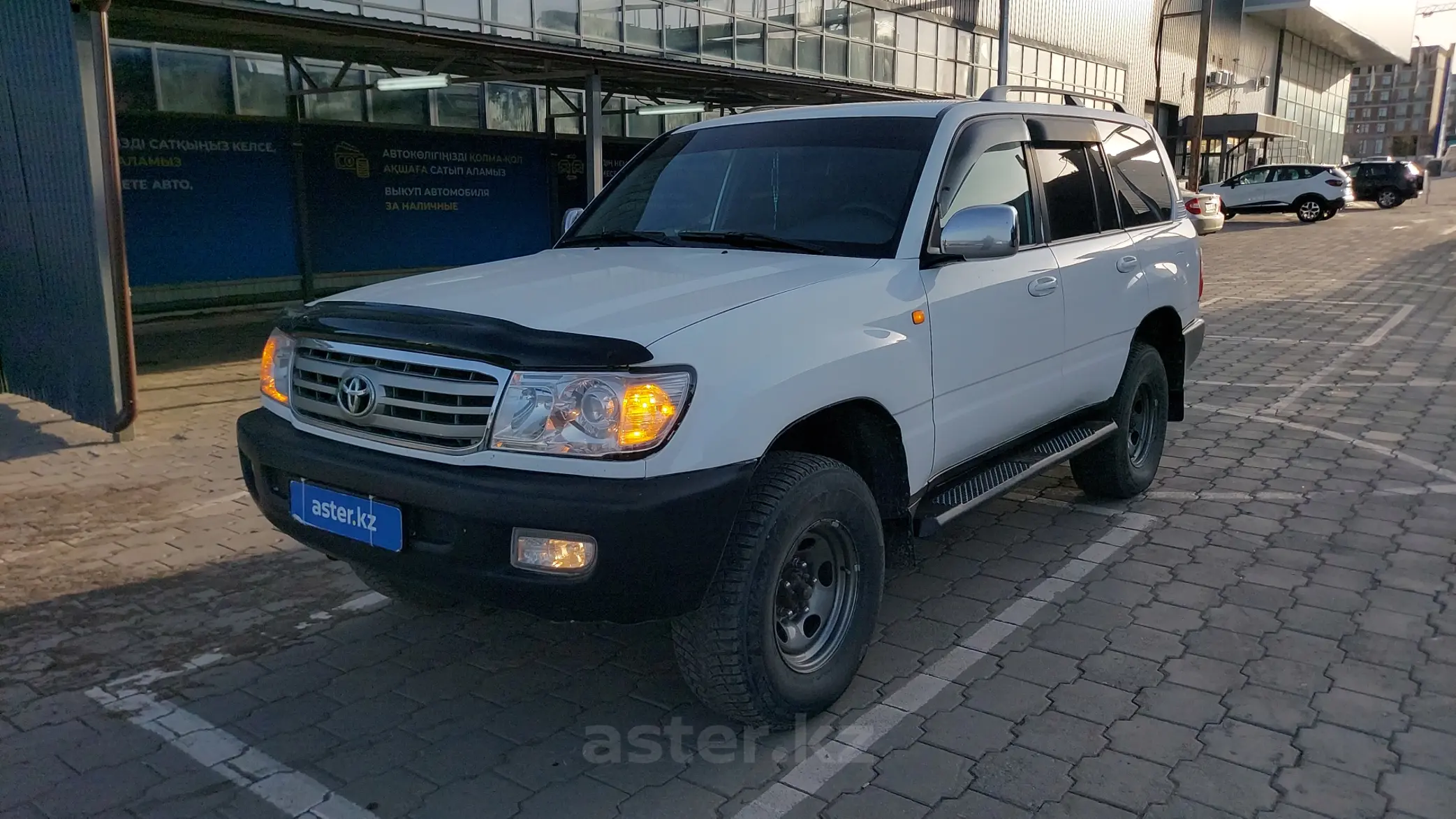 Toyota Land Cruiser 2000