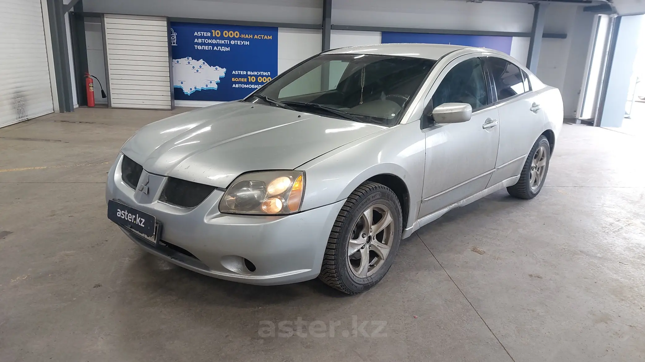 Mitsubishi Galant 2004