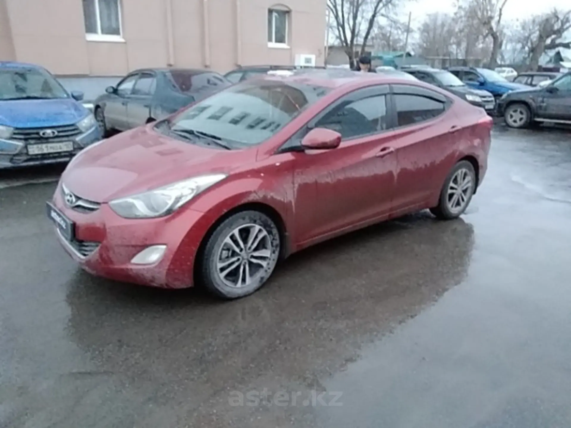 Hyundai Elantra 2013