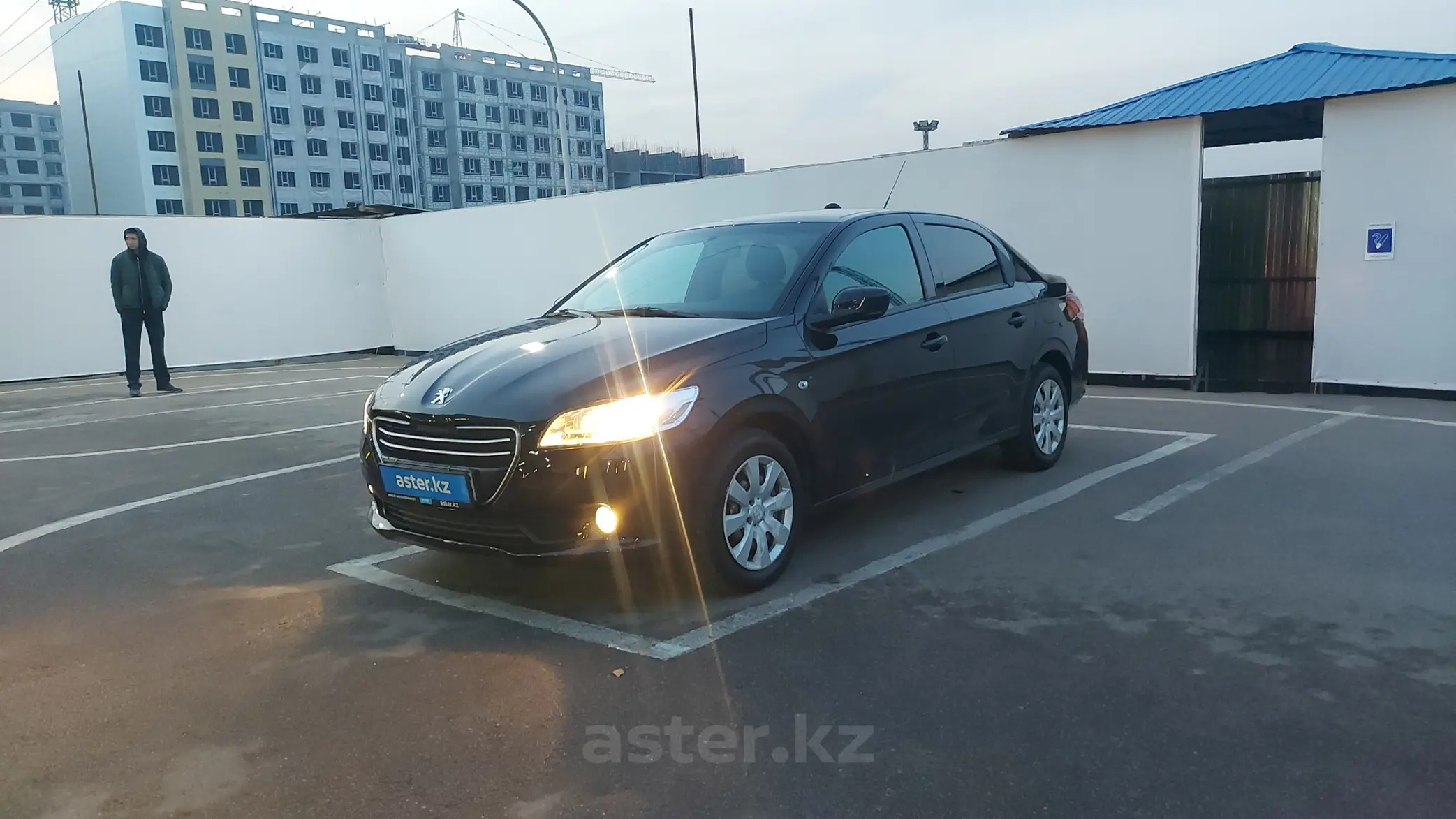 Peugeot 301 2016