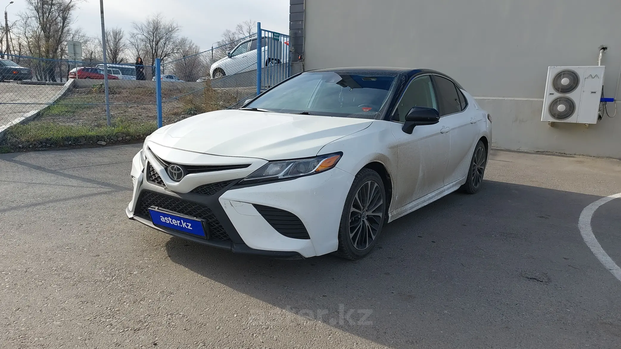 Toyota Camry 2019