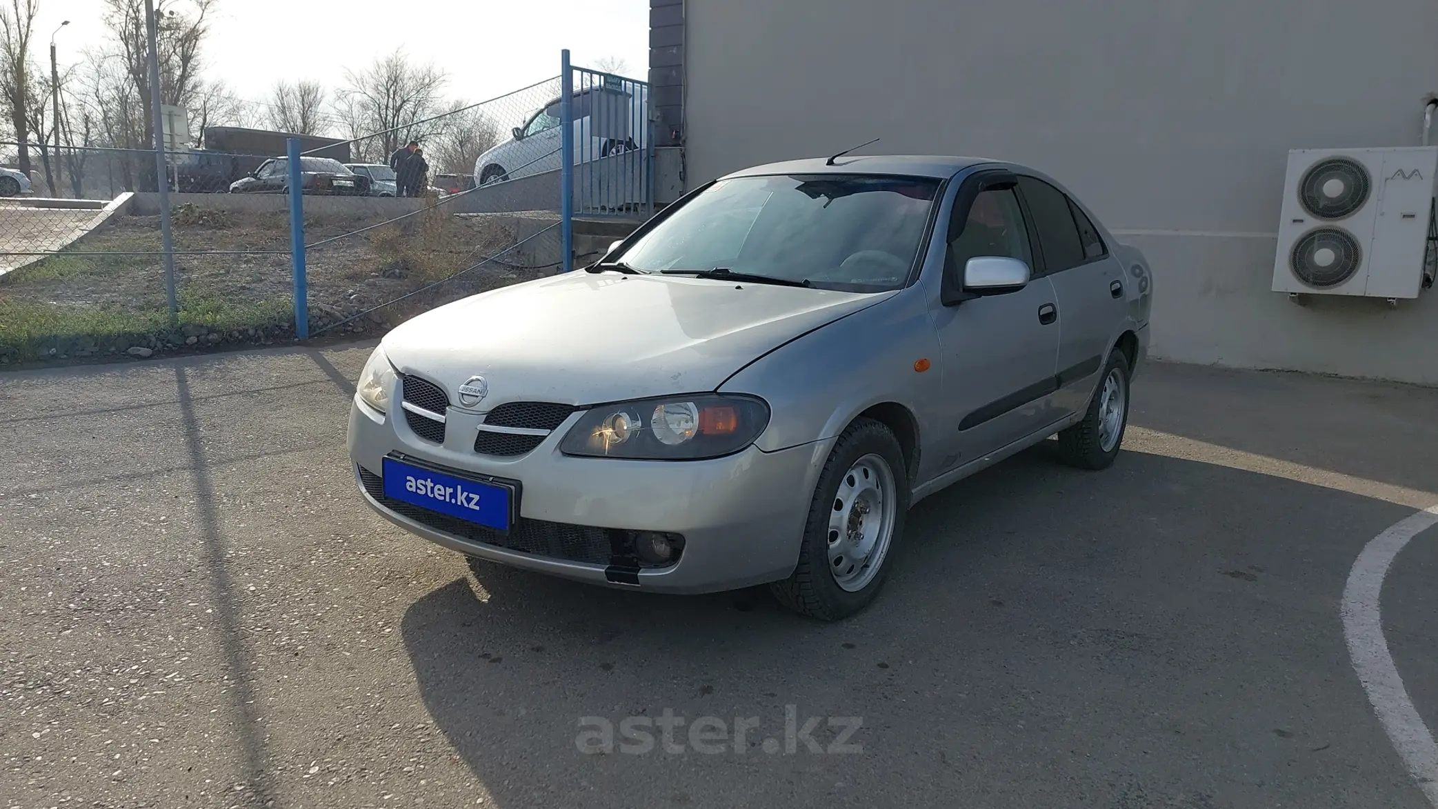 Nissan Almera 2003