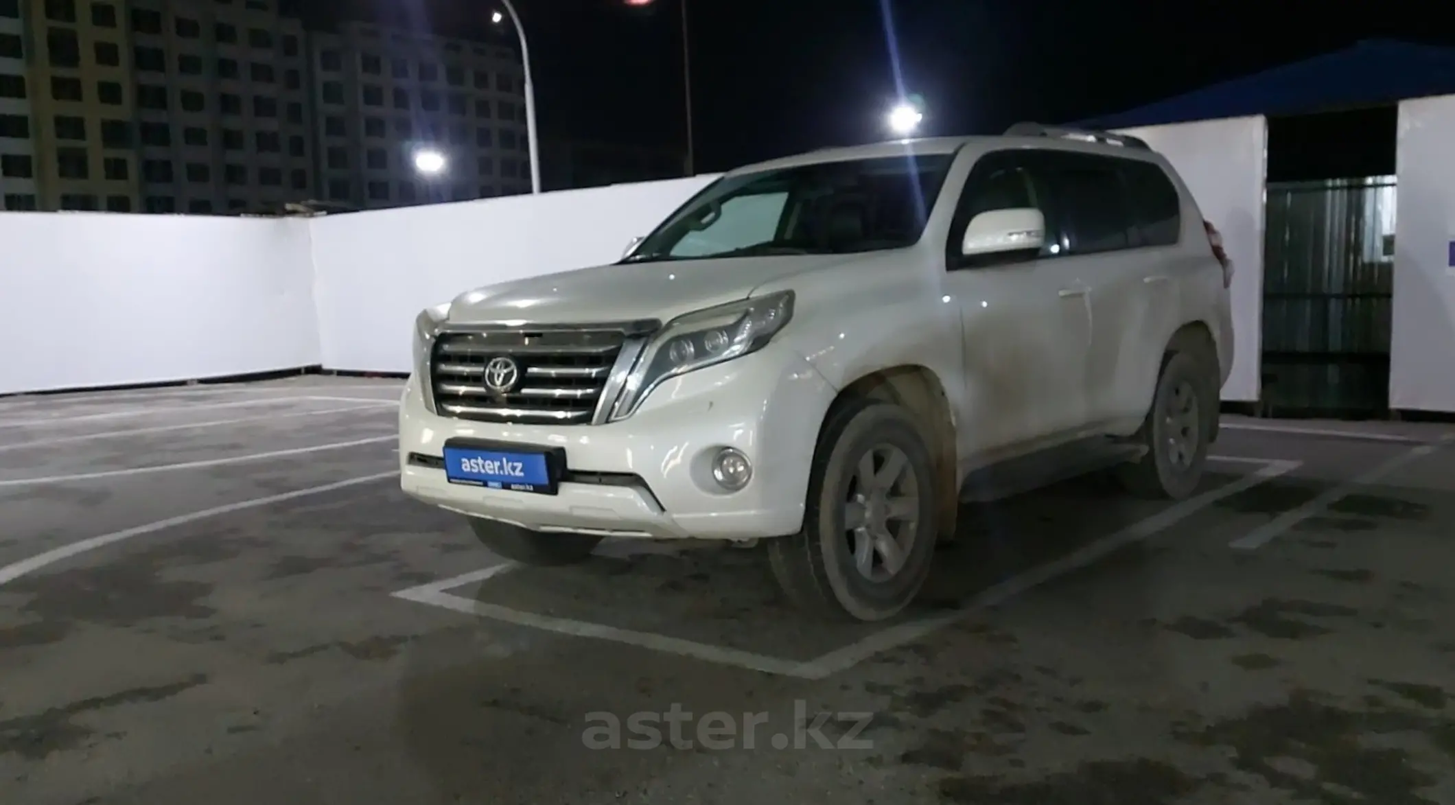 Toyota Land Cruiser Prado 2014