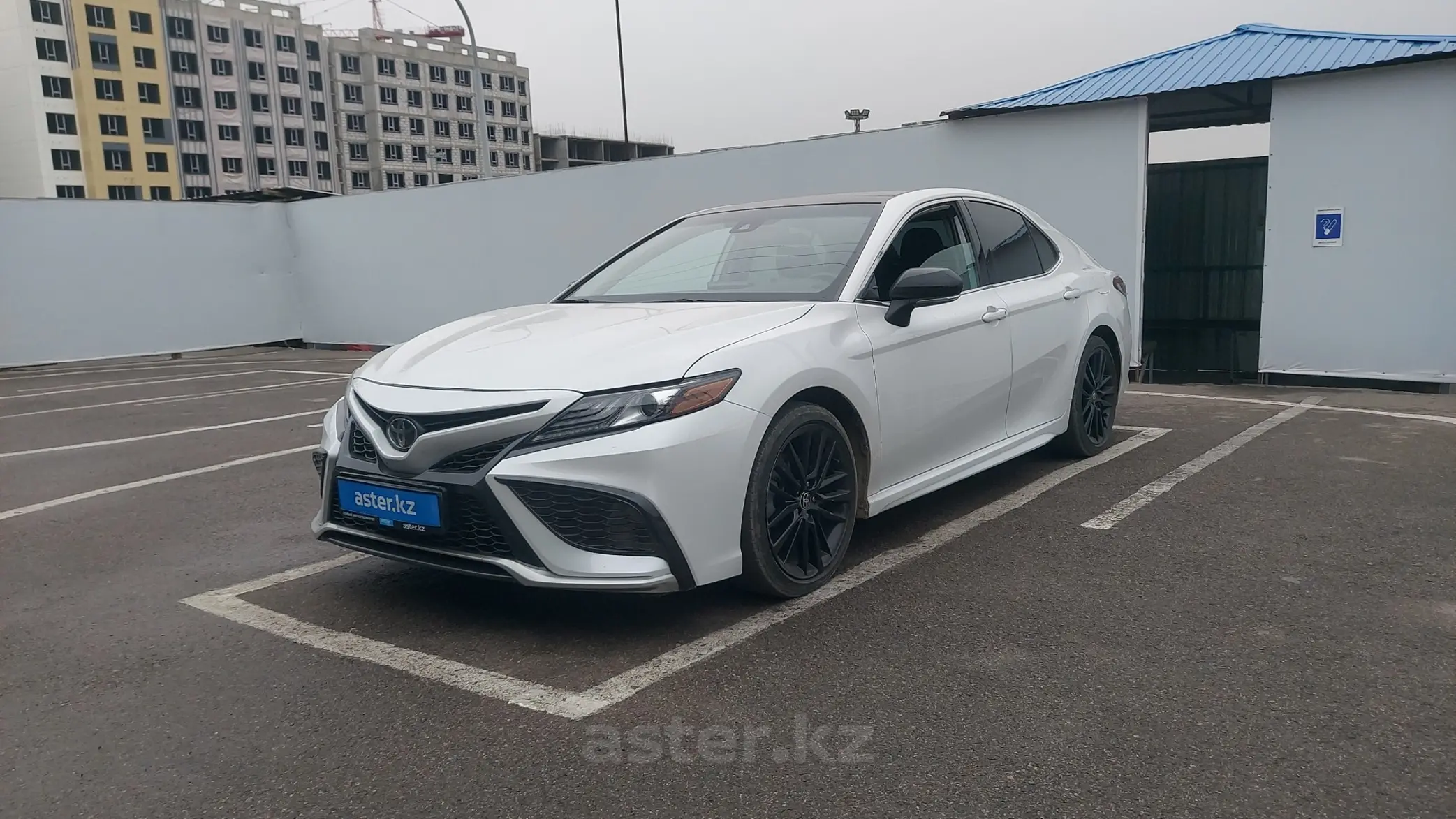 Toyota Camry 2021