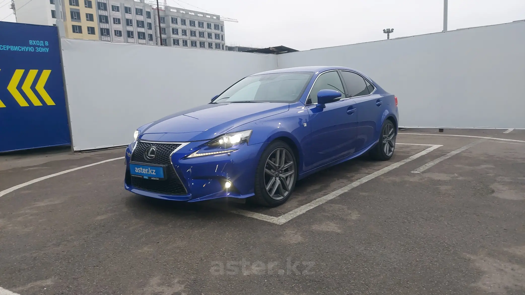 Lexus IS 2014