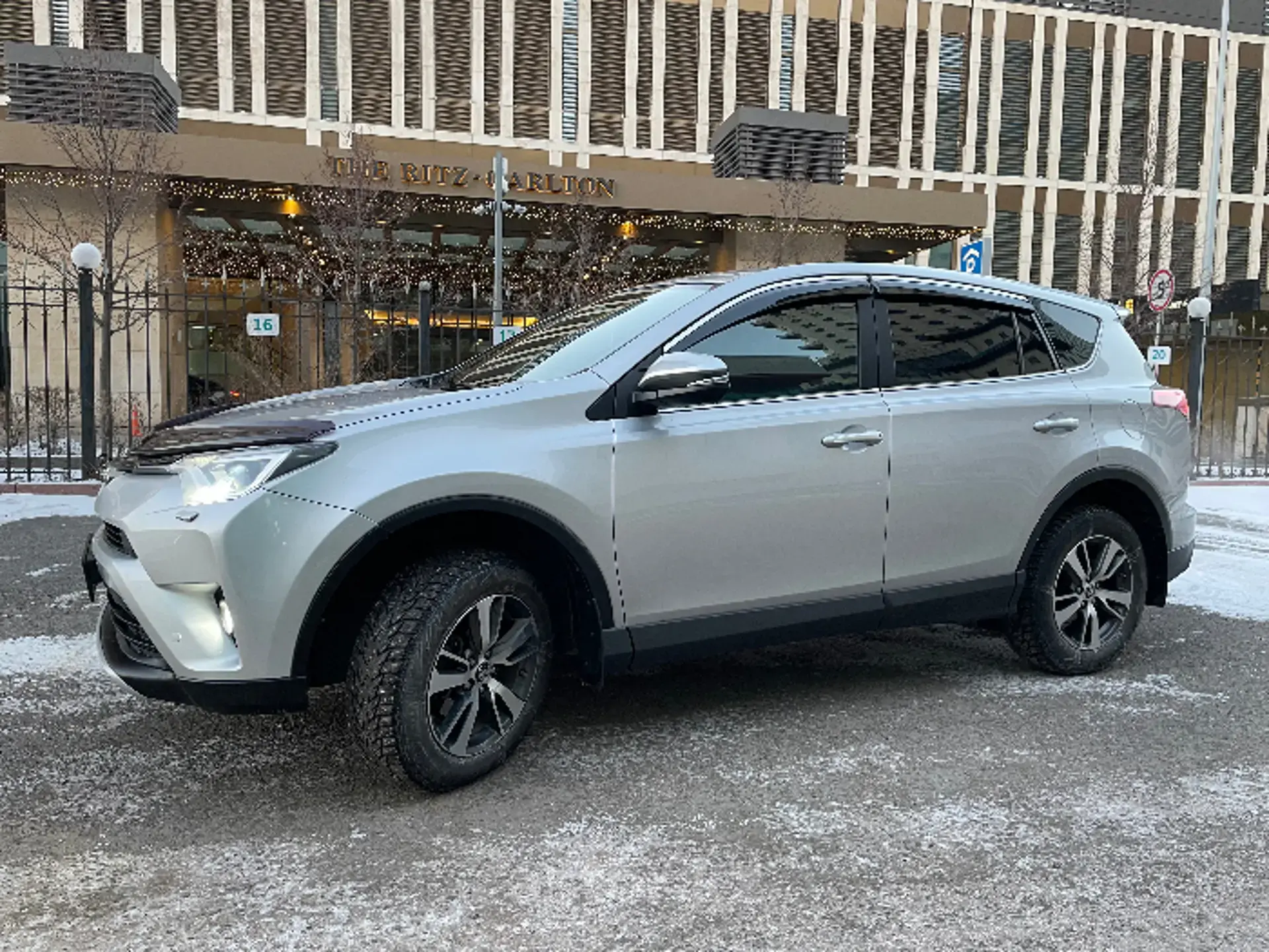 Toyota RAV4 2016