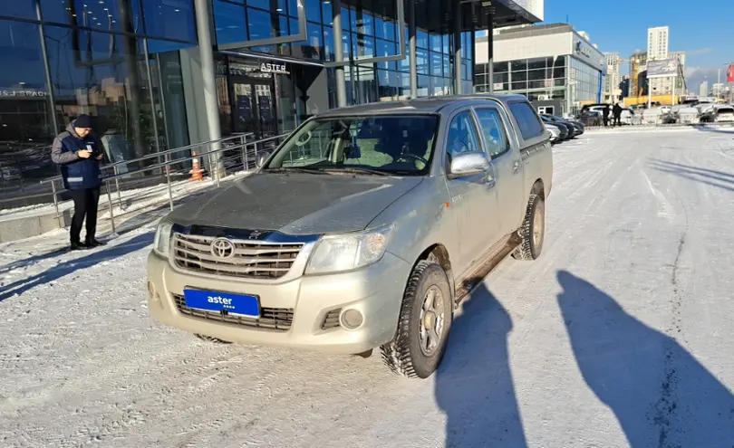 Toyota Hilux 2013 года за 9 500 000 тг. в Астана