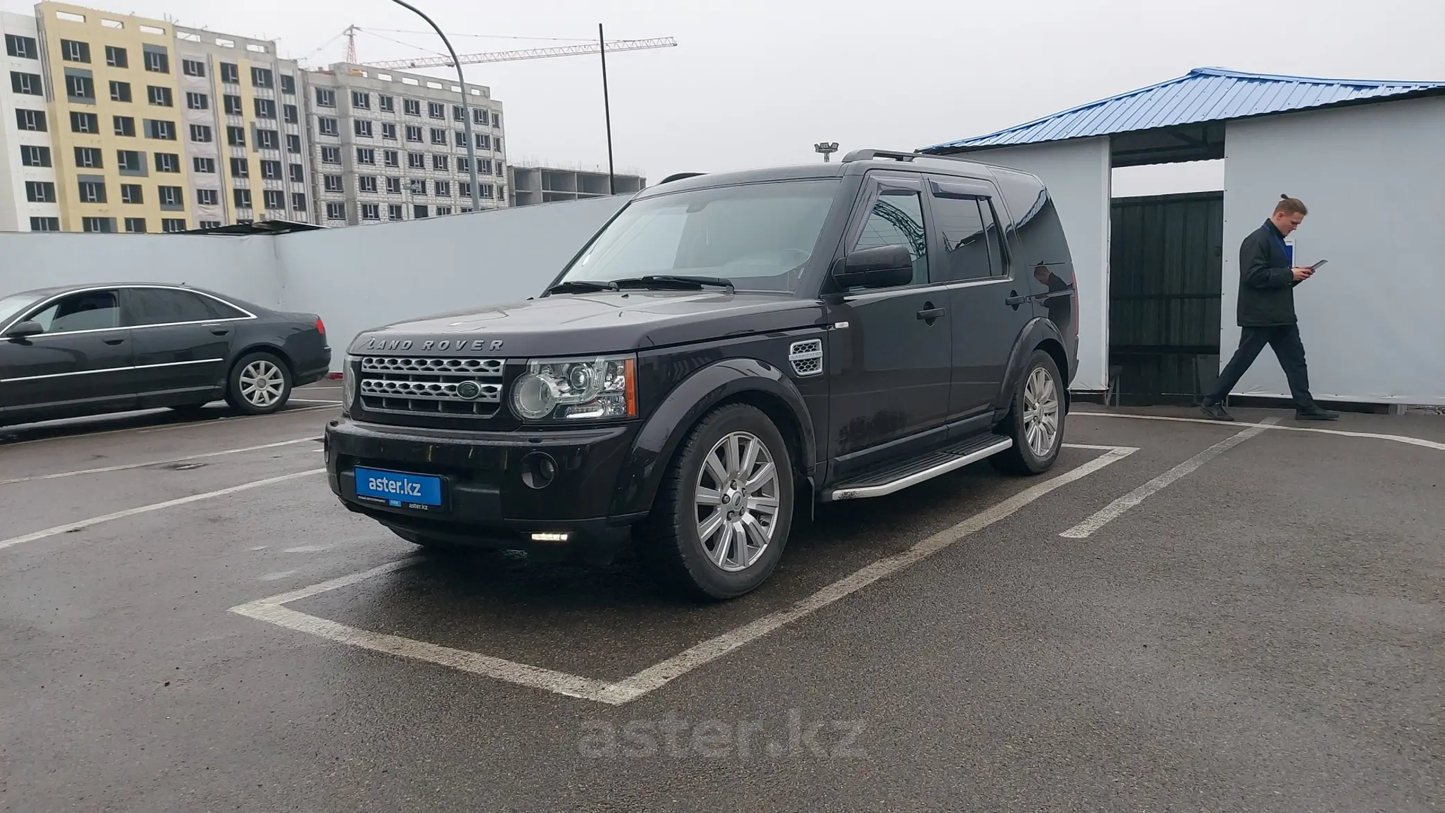 Land Rover Discovery 2012