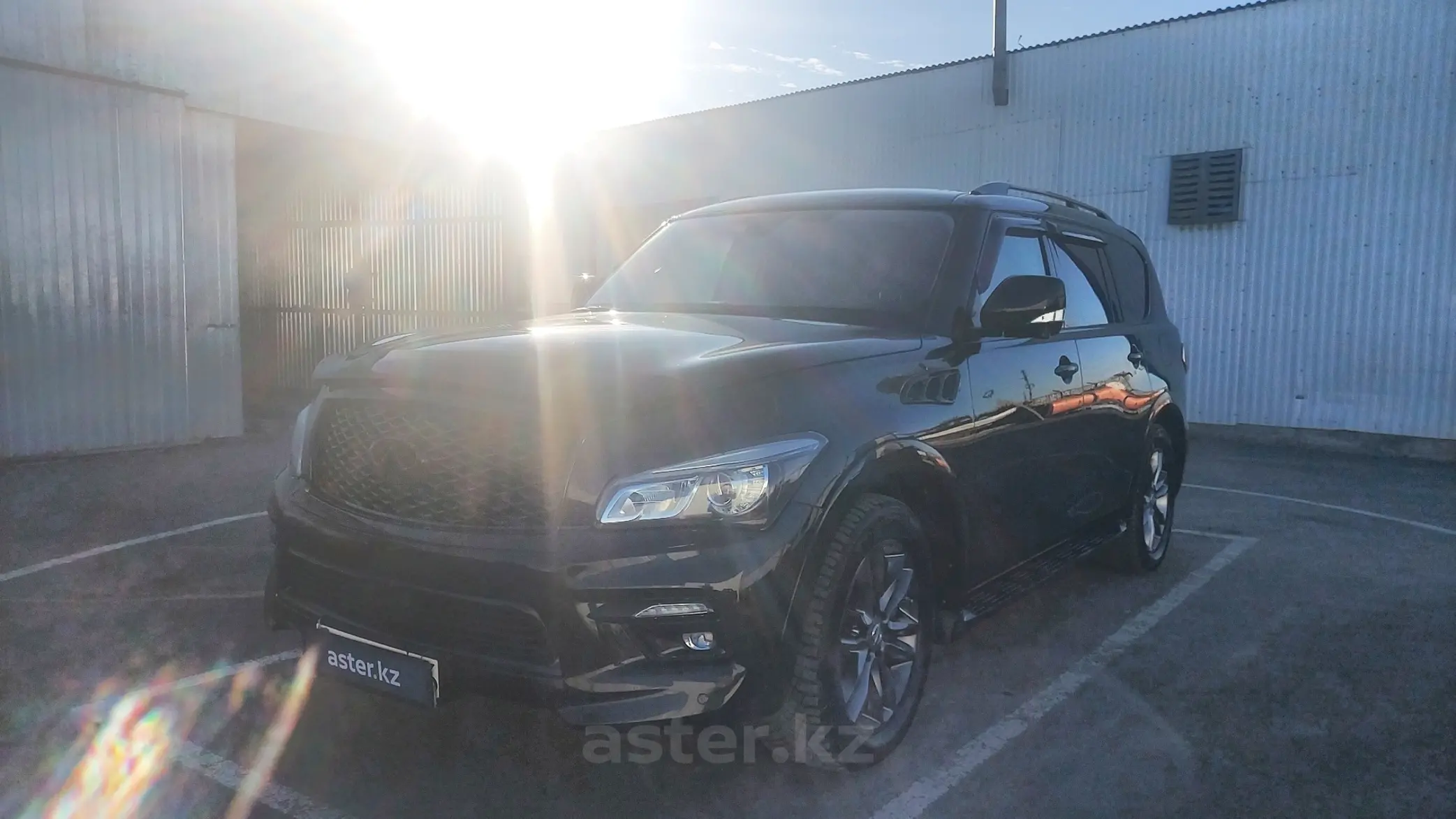 Infiniti QX56 2010