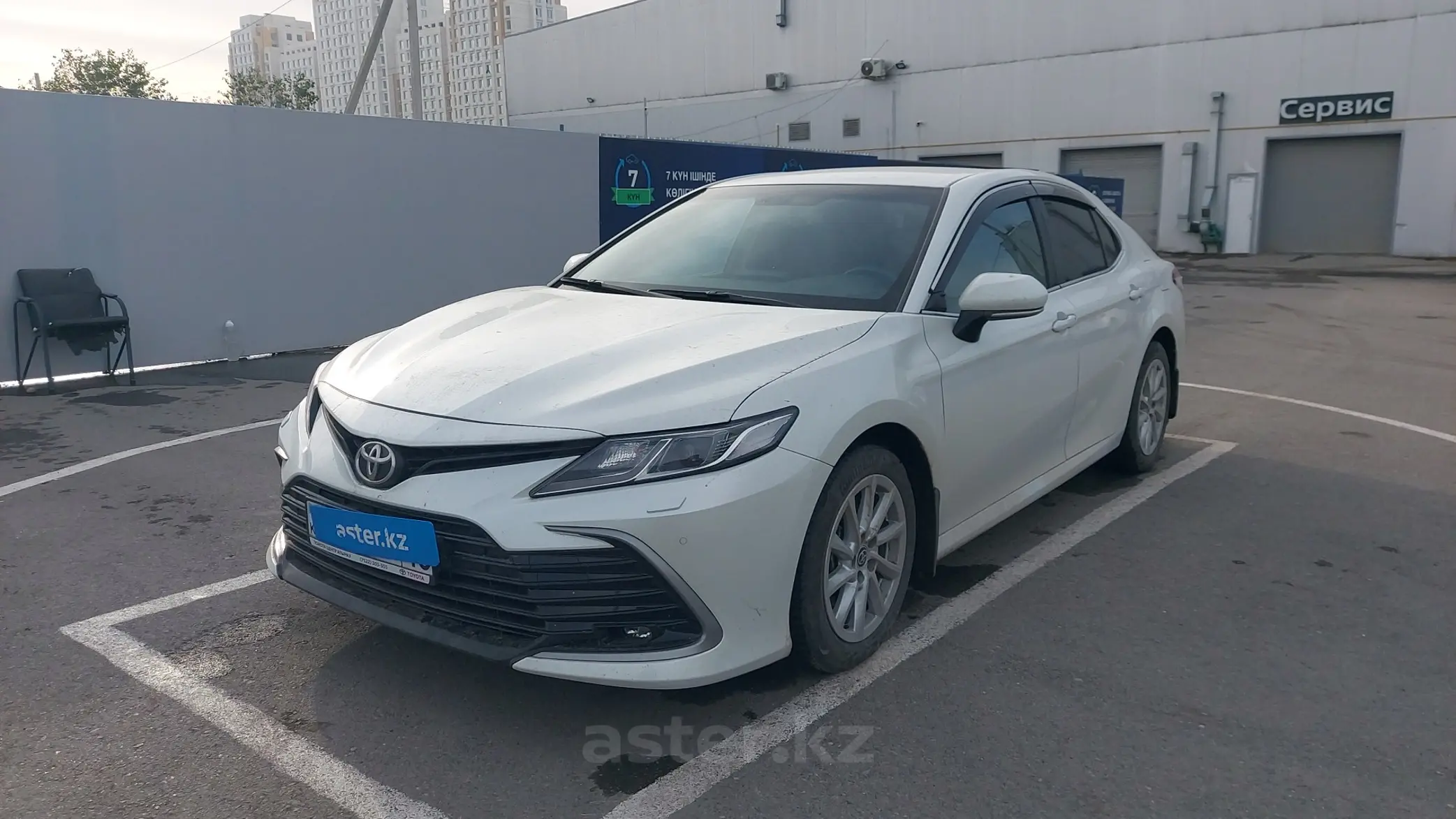 Toyota Camry 2021