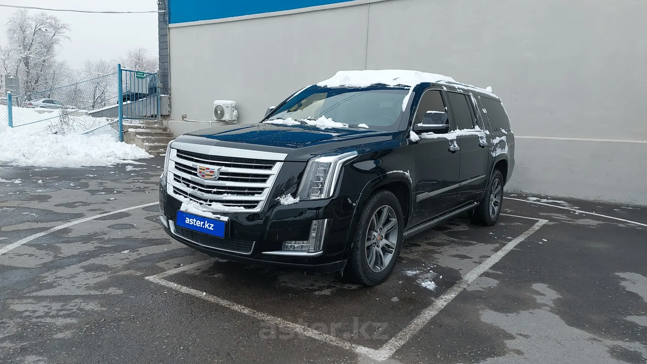 Автомобили Cadillac Escalade в Казахстане