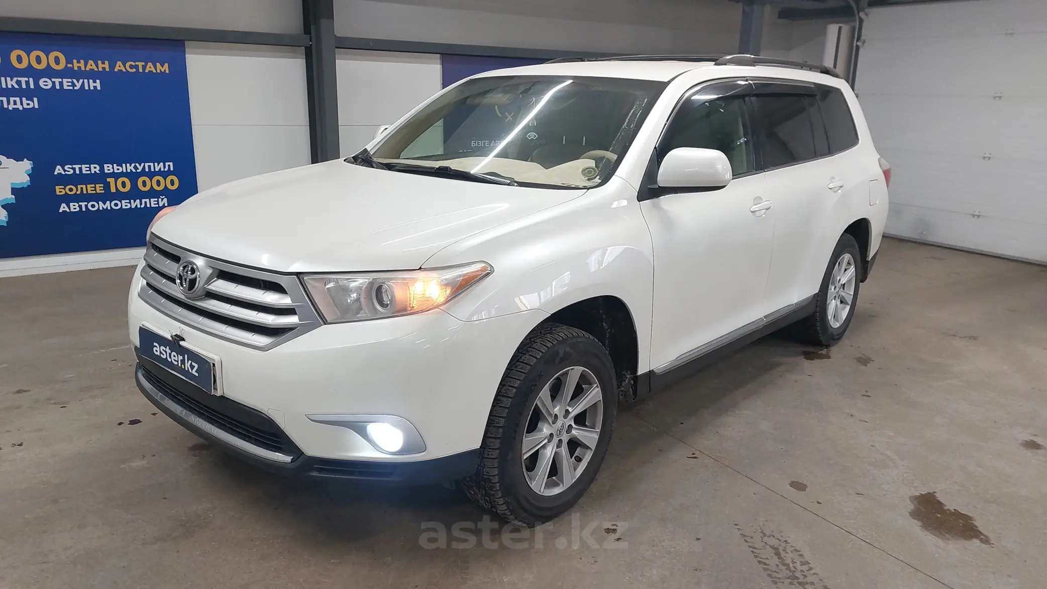 Toyota Highlander 2012 Р±РµР»С‹Р№