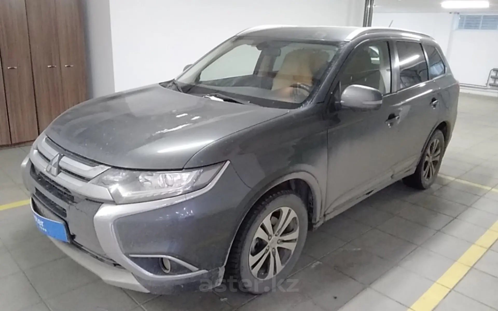 Mitsubishi Outlander 2016