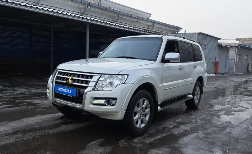Купить Mitsubishi Pajero 2018 года в Алматы, цена 19500000 тенге. Продажа Mitsubishi Pajero в Алматы - Aster.kz. №c972414 Mitsubishi Pajero 2018 года за 19 500 000 тг. в Алматы