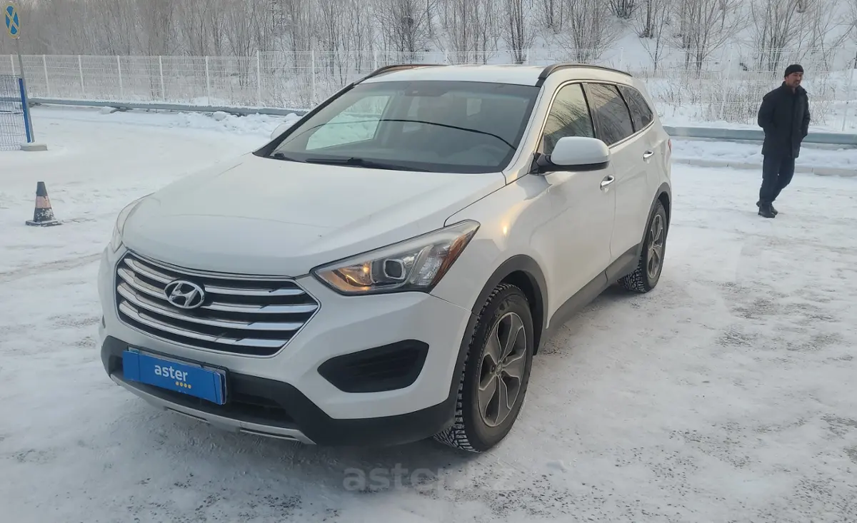 Купить Hyundai Santa Fe 2015 года в Усть-Каменогорске, цена 14000000 тенге.  Продажа Hyundai Santa Fe в Усть-Каменогорске - Aster.kz. №c972549