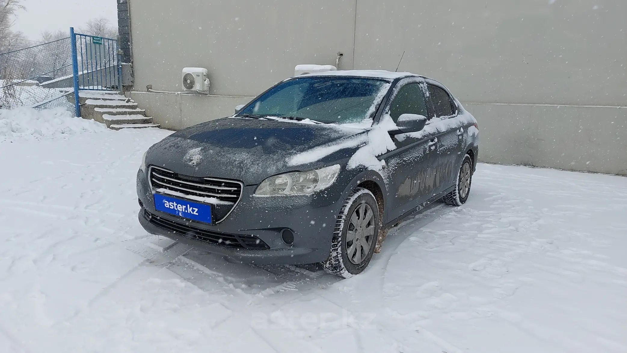 Peugeot 301 2014