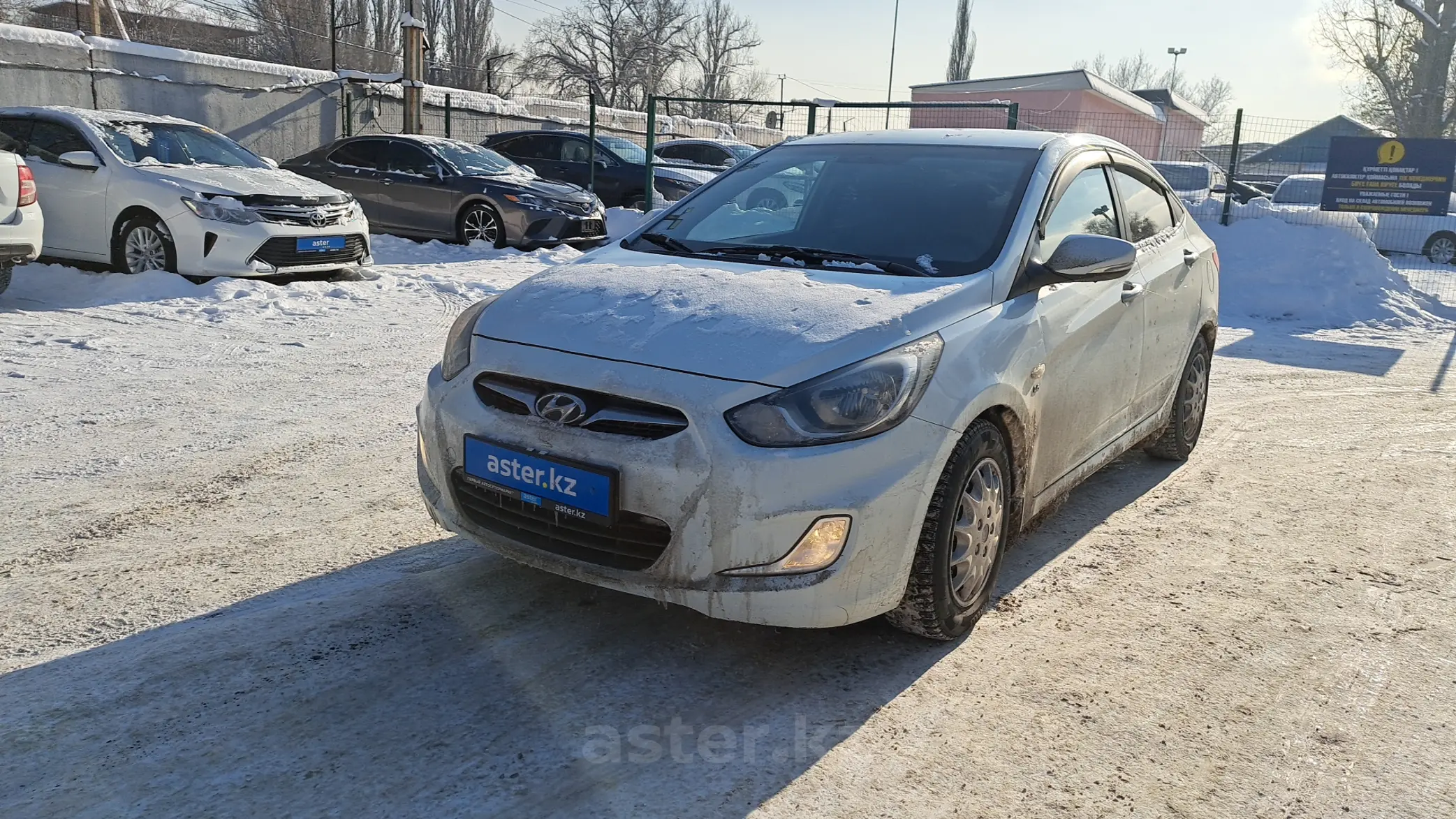 Hyundai Accent 2012