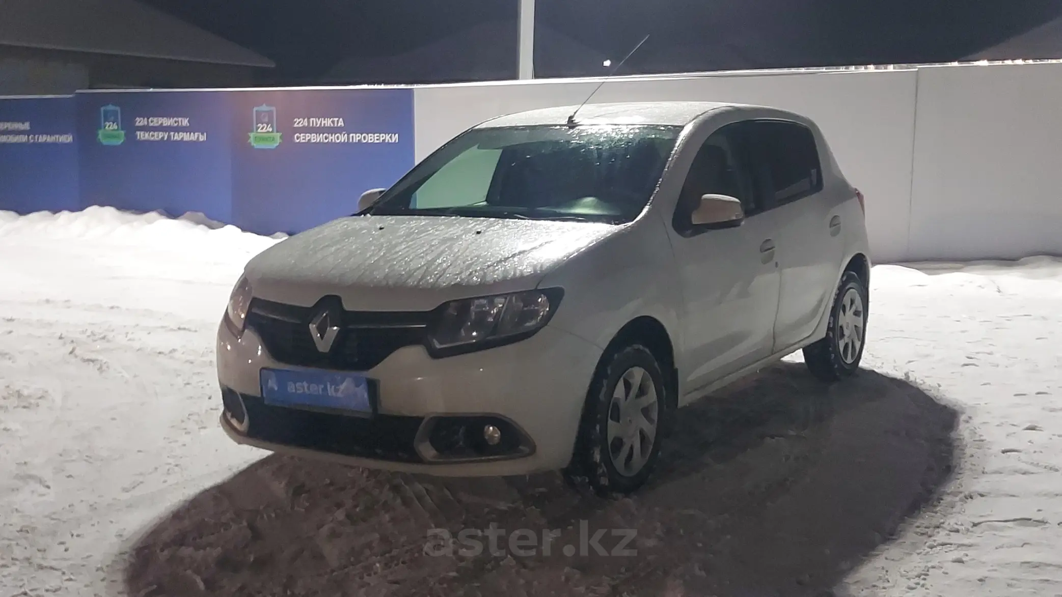 Renault Sandero 2015