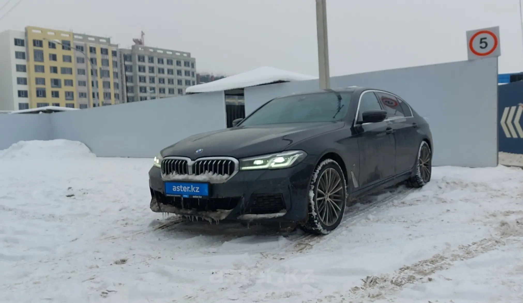 BMW 5 серии 2021