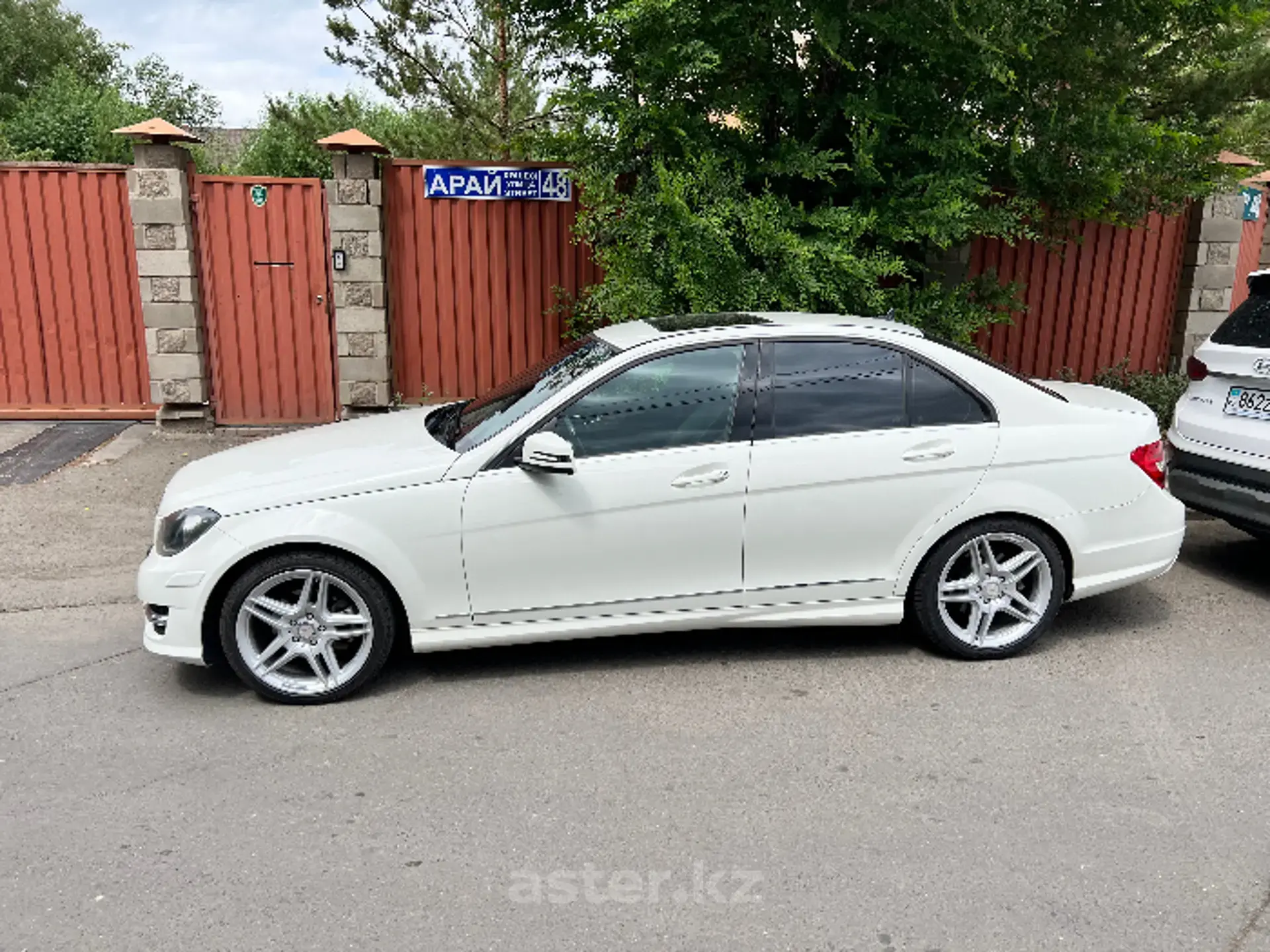 Mercedes-Benz C-Класс 2012