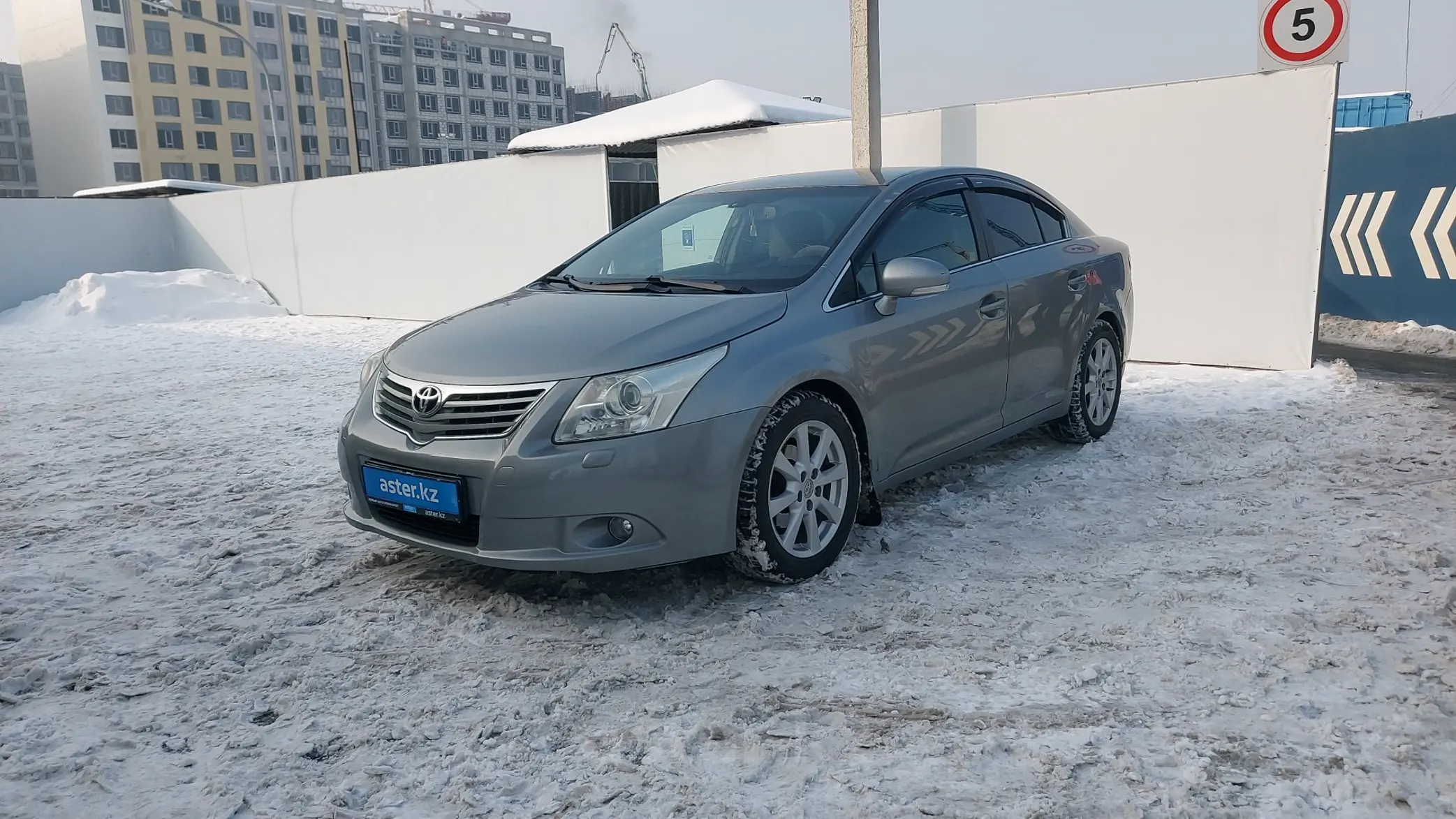 Toyota Avensis 2011