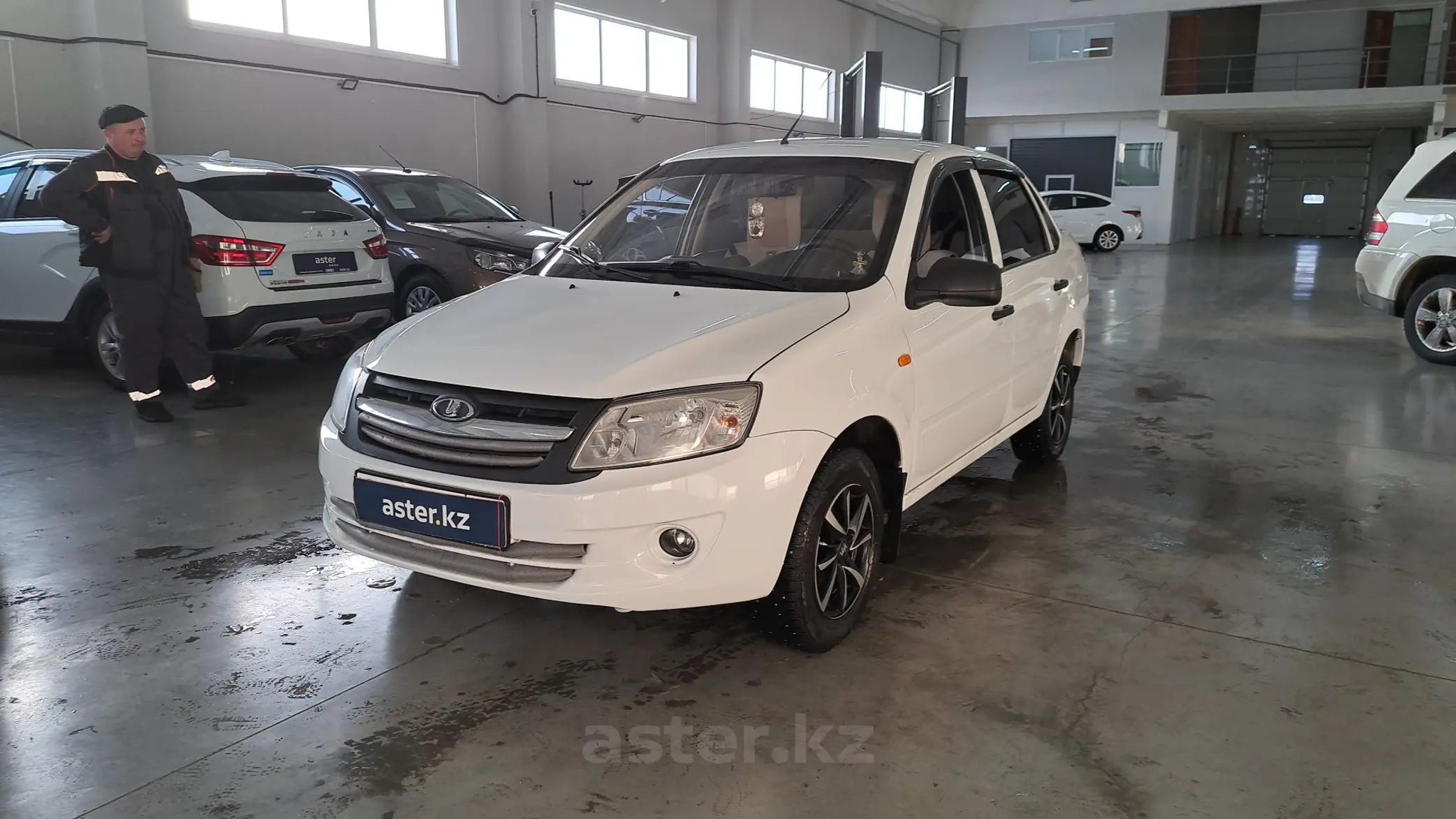 LADA (ВАЗ) Granta 2013