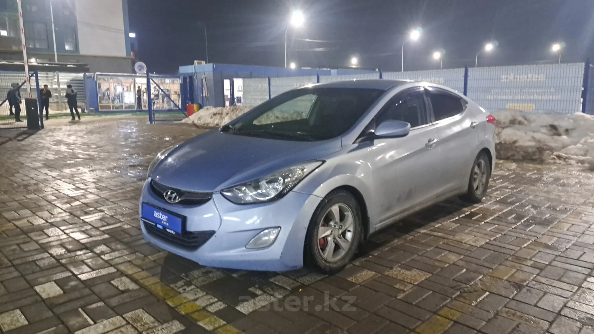 Hyundai Elantra 2013