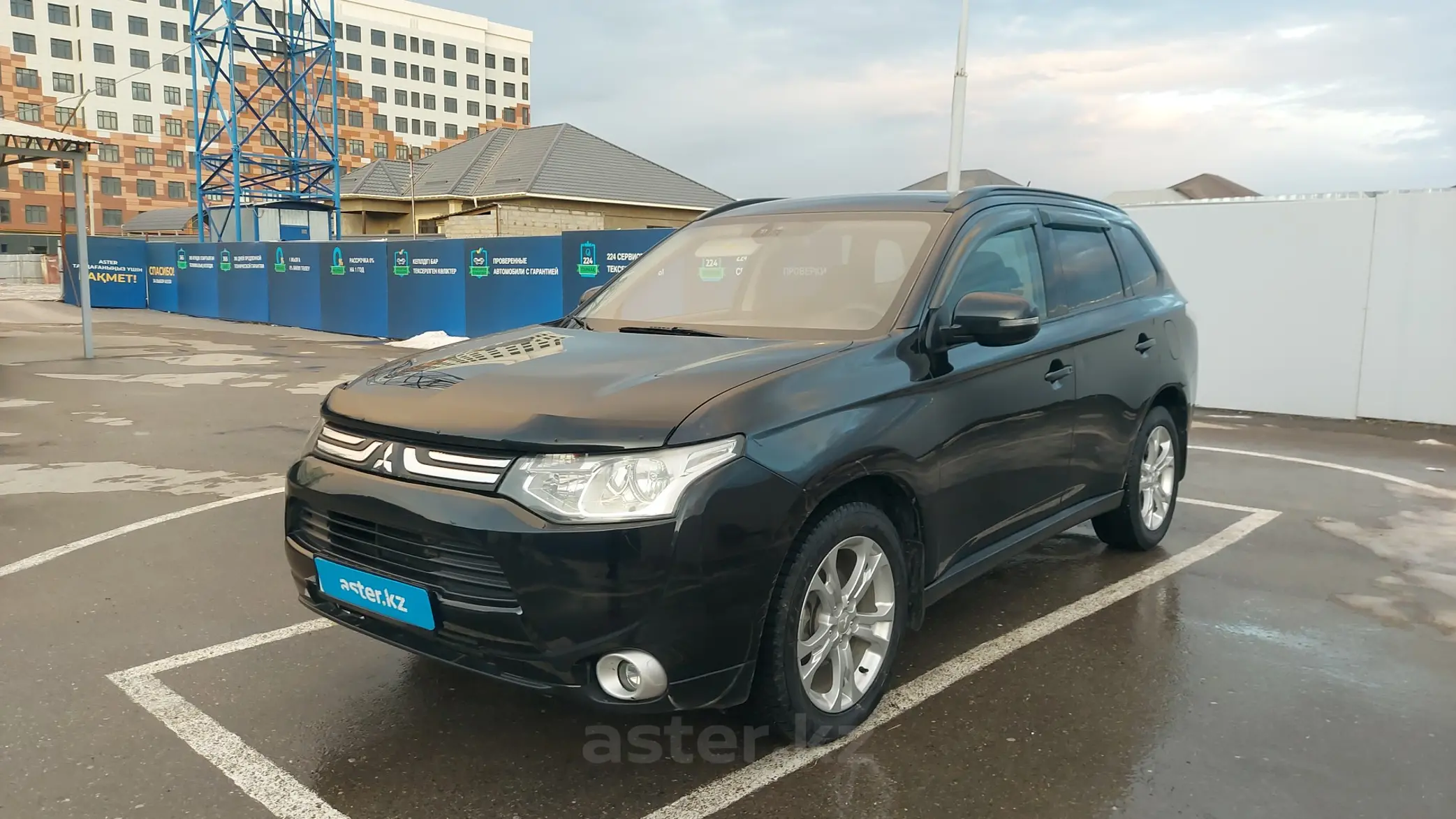 Mitsubishi Outlander 2013