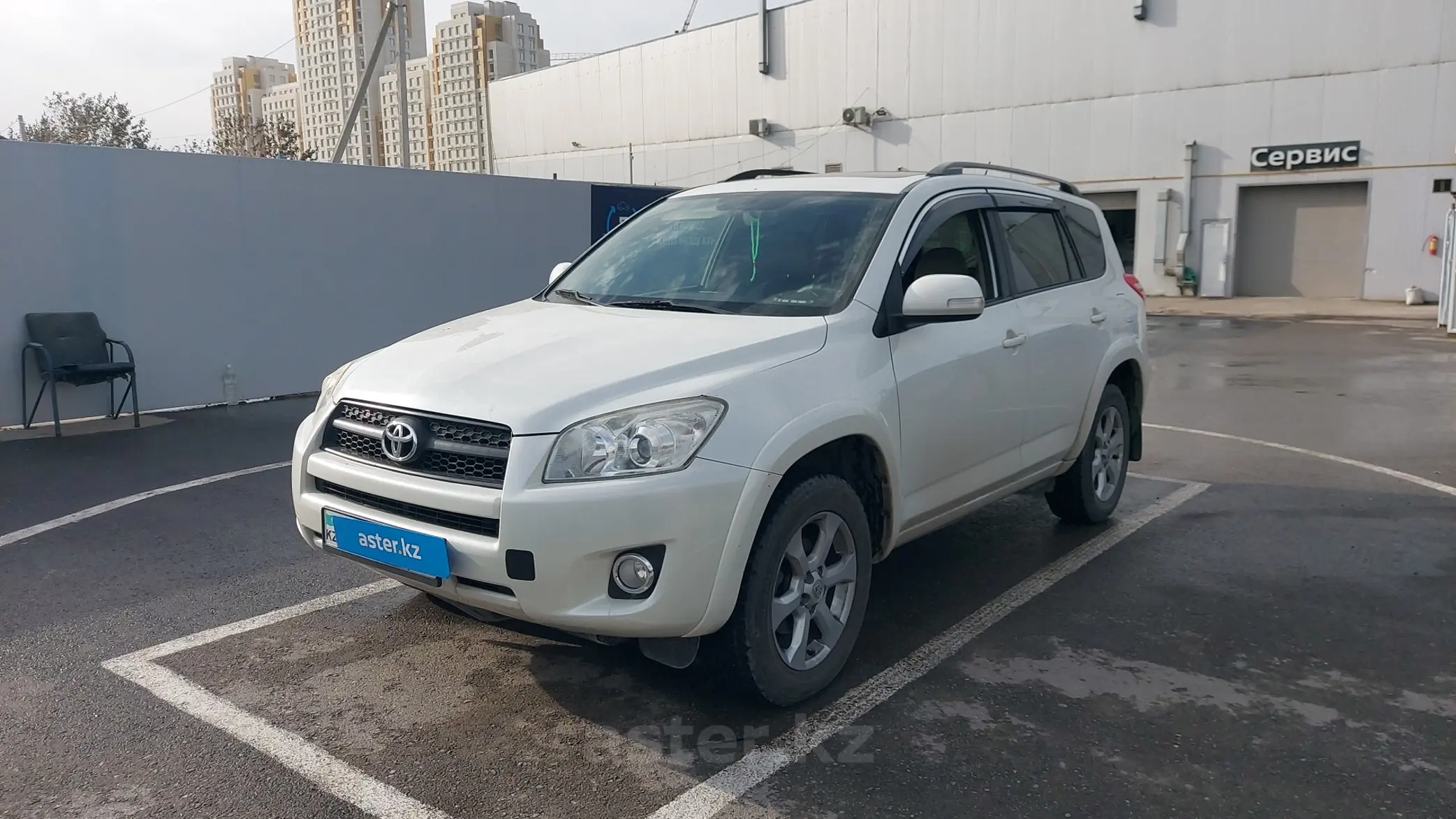 Toyota RAV4 2010