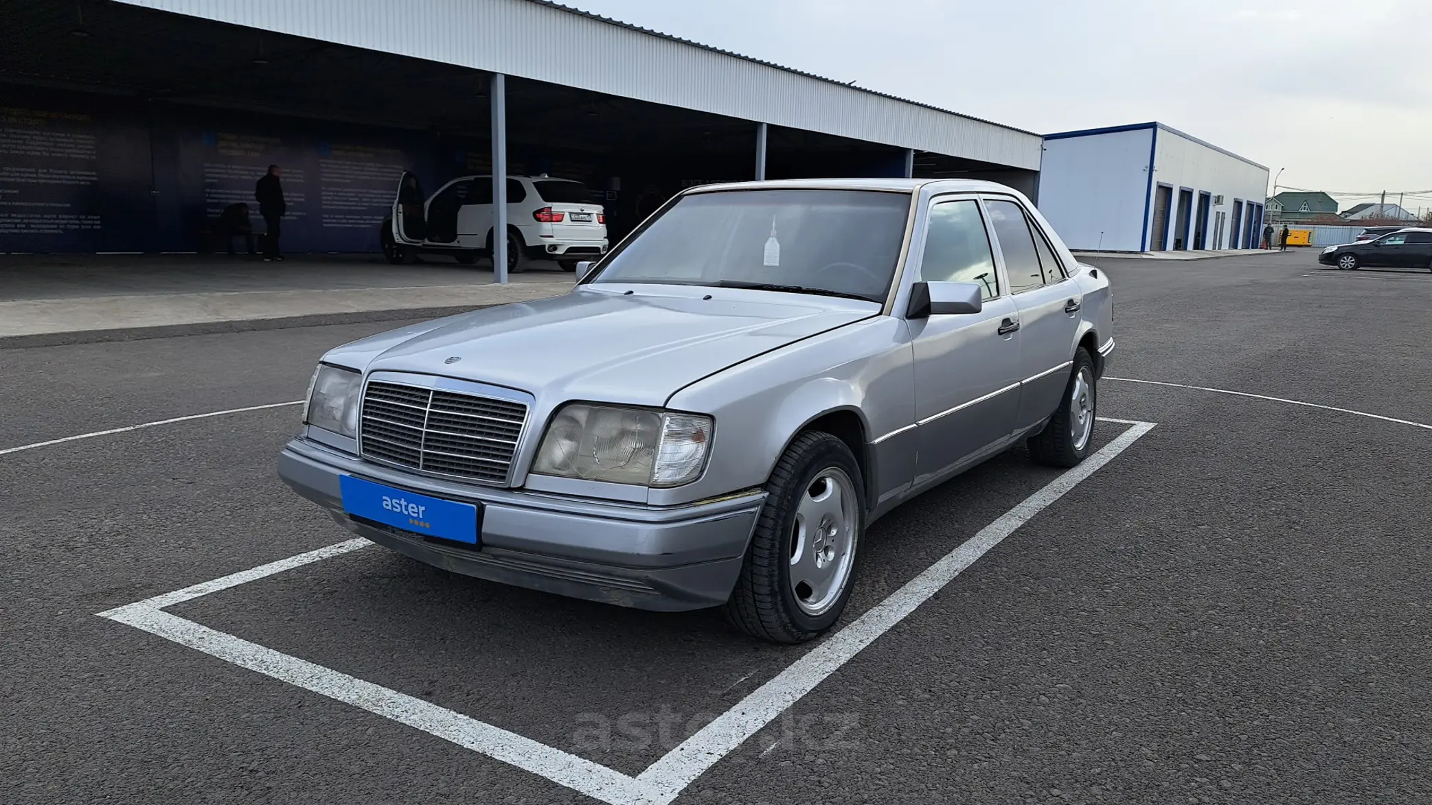 Mercedes-Benz E-Класс 1993