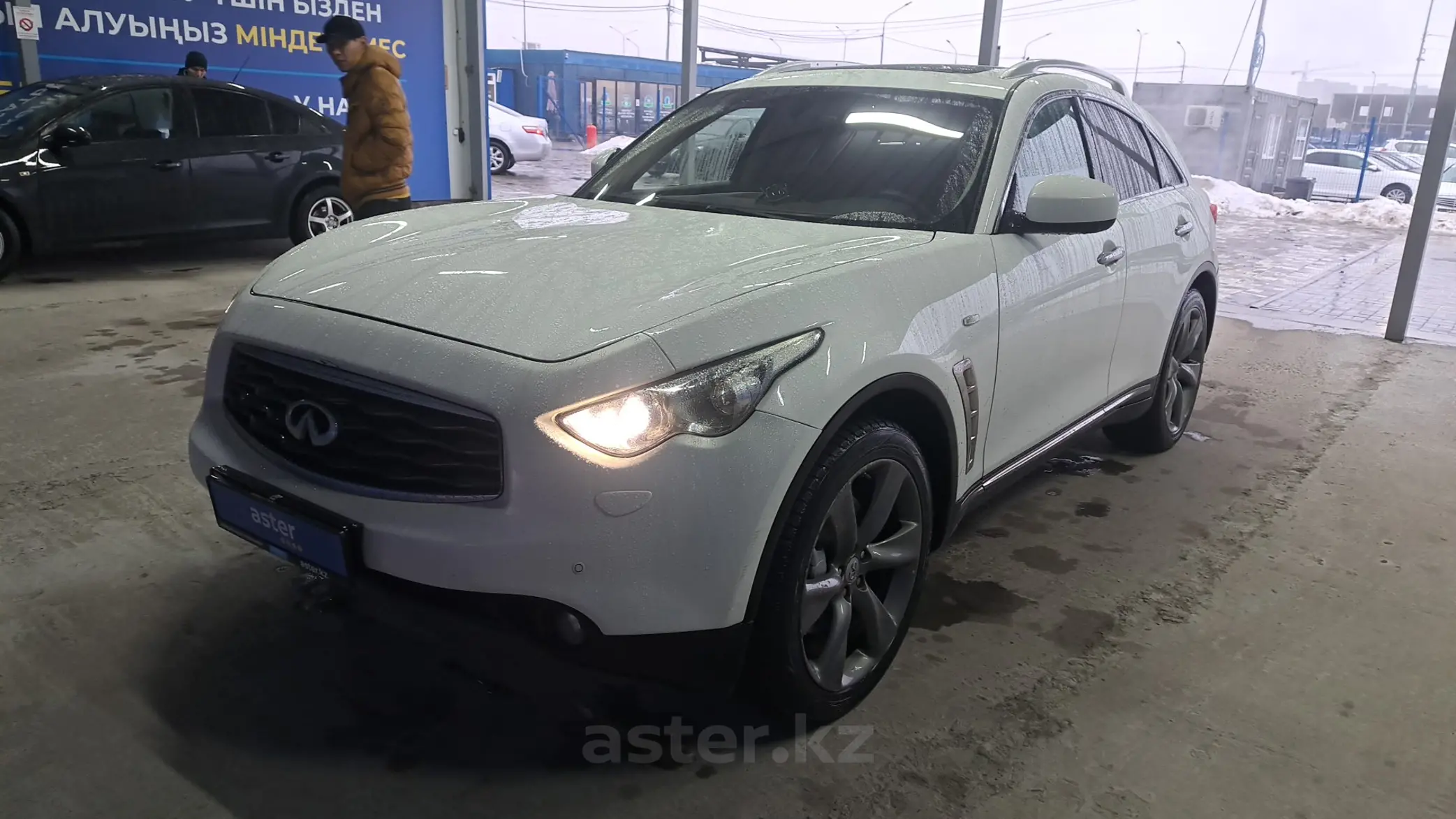 Infiniti FX 2010