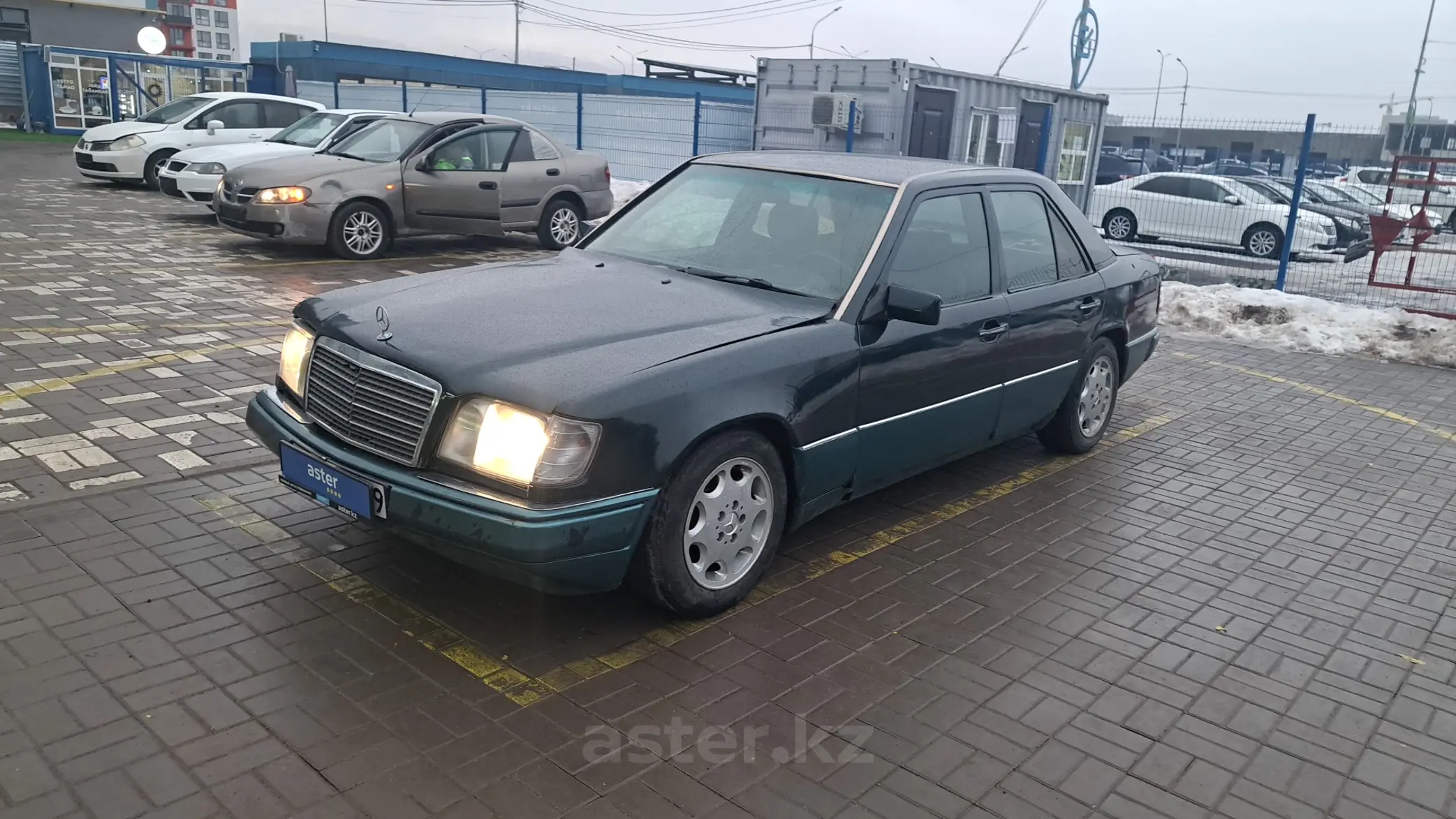 Mercedes-Benz W124 1988