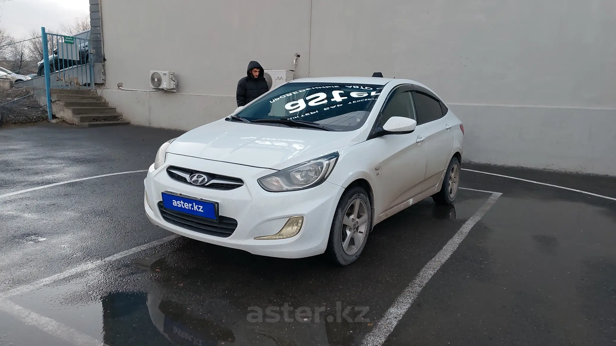 Hyundai Accent 2013