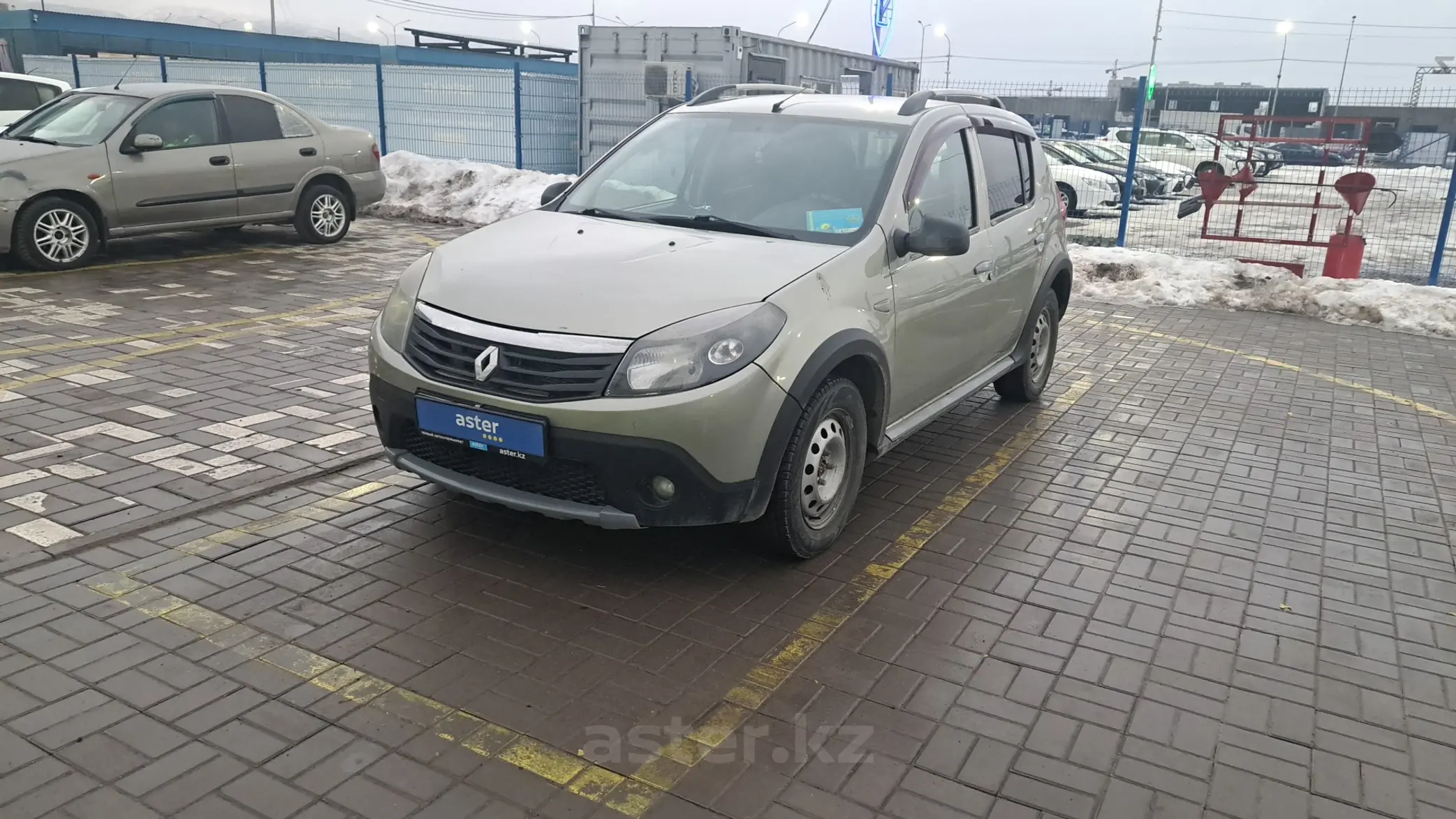 Renault Sandero 2013