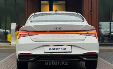 Hyundai Elantra 2023 года за 10 700 000 тг. в Алматы