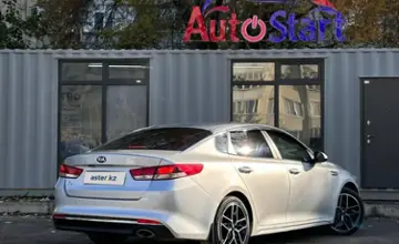 Kia K5 2015 года за 8 500 000 тг. в Алматы фото 4