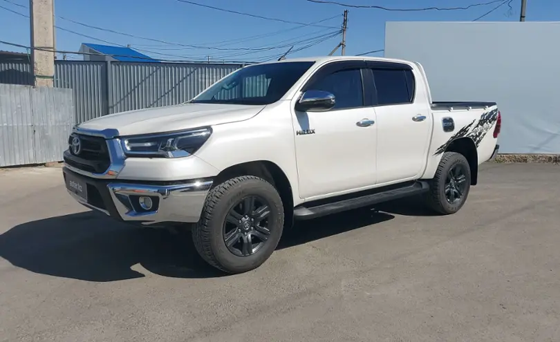 Toyota Hilux 2022 года за 21 000 000 тг. в Атырау