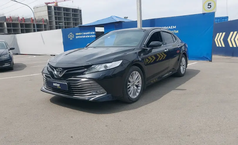 Toyota Camry 2019 года за 15 700 000 тг. в Алматы