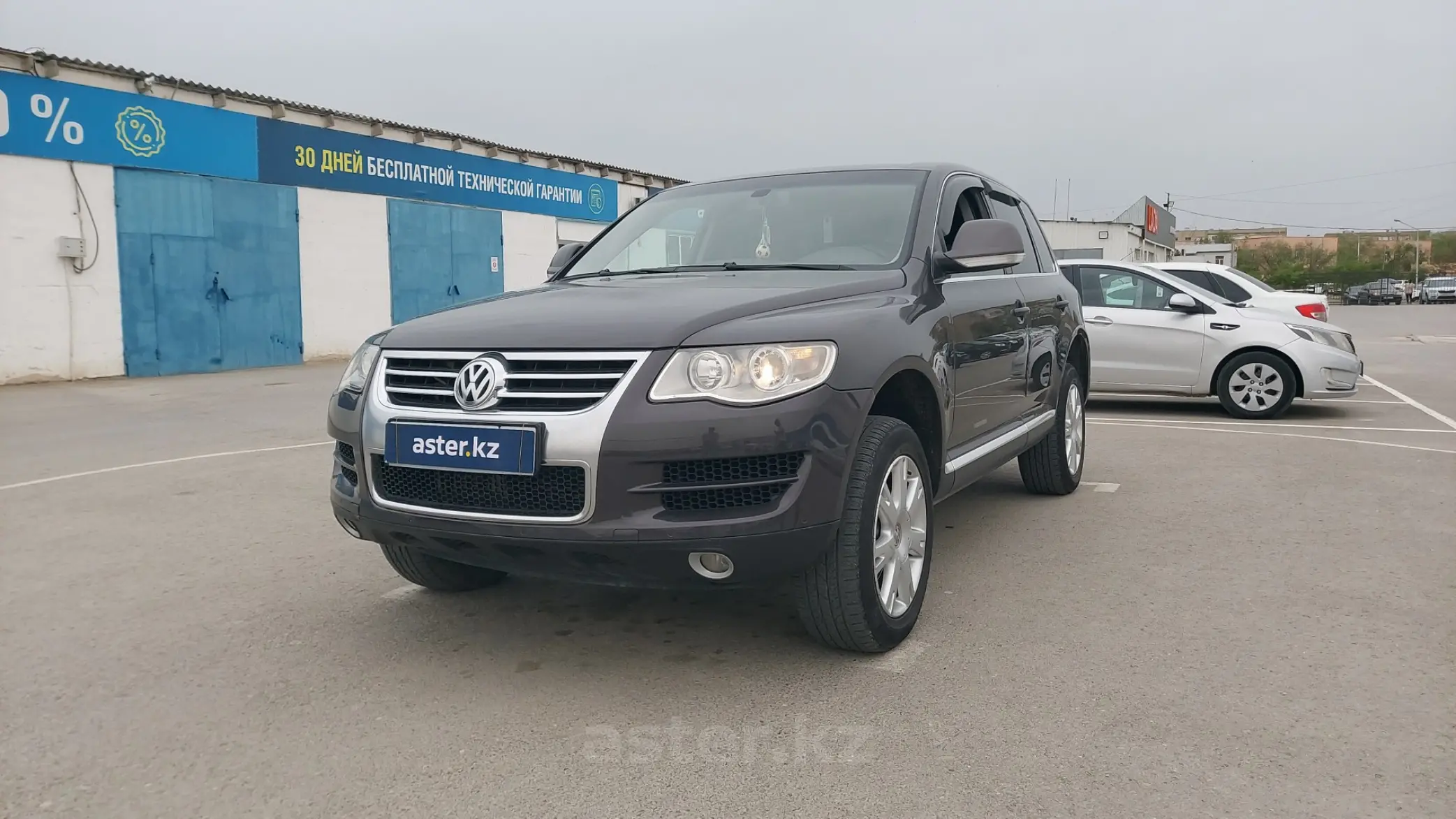 Купить Volkswagen Touareg 2008 года в Актау, цена 6600000 тенге. Продажа Volkswagen  Touareg в Актау - Aster.kz. №c823349