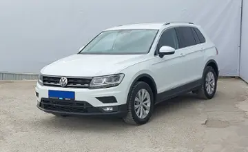 Volkswagen Tiguan 2018 года за 11 990 000 тг. в Уральск