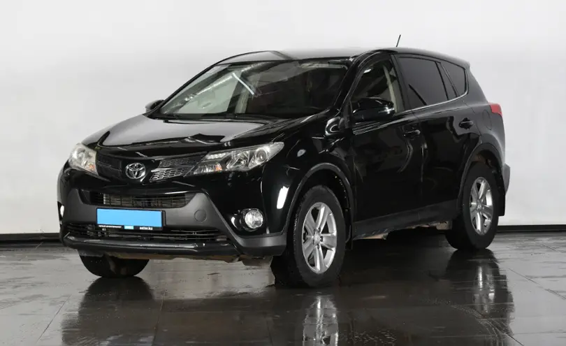 Toyota RAV4 2014 года за 10 290 000 тг. в Астана