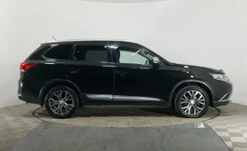 Mitsubishi Outlander 2015 года за 8 790 000 тг. в Астана фото 4