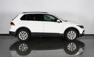 Volkswagen Tiguan 2021 года за 12 690 000 тг. в Астана фото 4