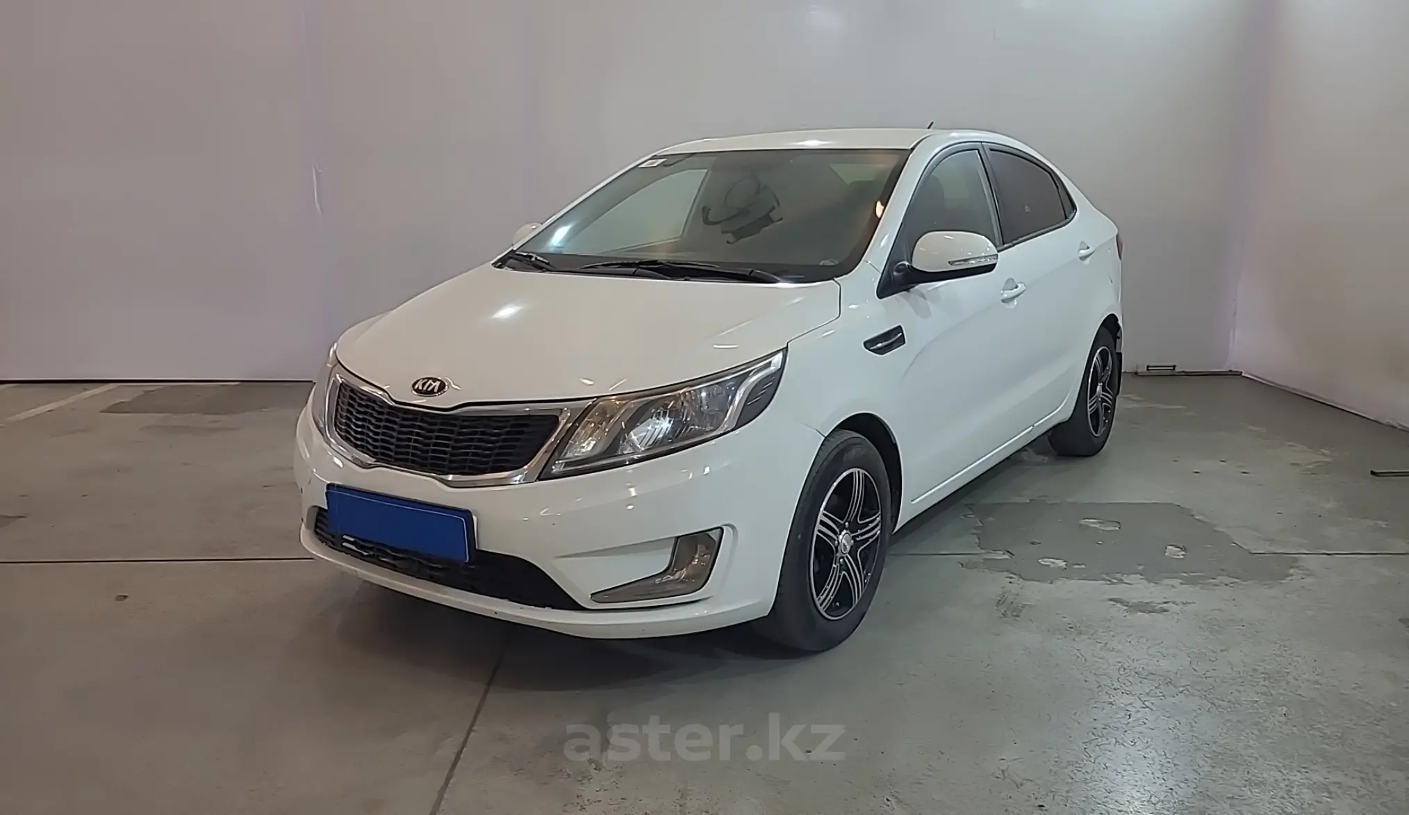 Купить Kia Rio 2014 года в Усть-Каменогорске, цена 5690000 тенге. Продажа  Kia Rio в Усть-Каменогорске - Aster.kz. №249581