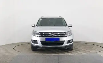 Volkswagen Tiguan 2015 года за 7 700 000 тг. в Астана фото 2