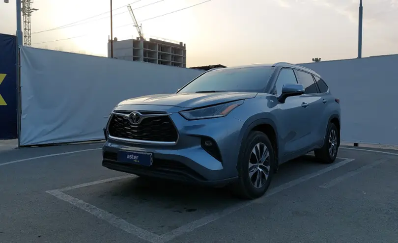Toyota Highlander 2022 года за 32 000 000 тг. в Алматы