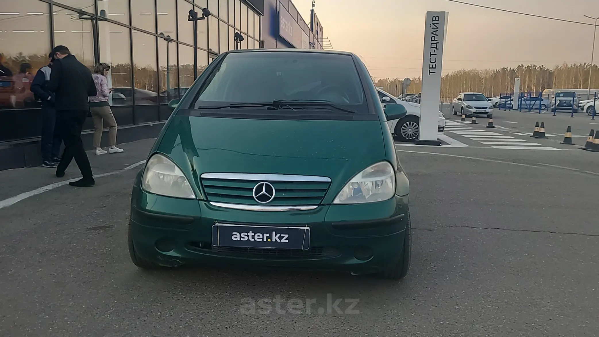 Купить Mercedes-Benz A-Класс 1998 года в Усть-Каменогорске, цена 2600000  тенге. Продажа Mercedes-Benz A-Класс в Усть-Каменогорске - Aster.kz.  №c826249