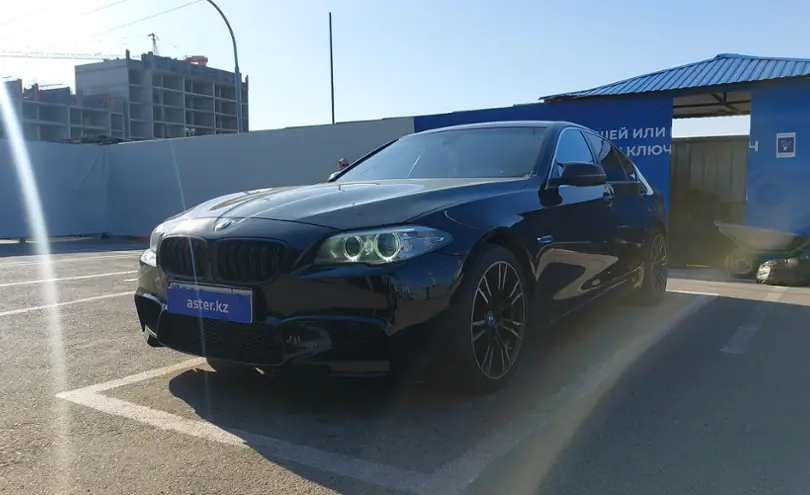 BMW 5 серии 2014 года за 13 500 000 тг. в Алматы