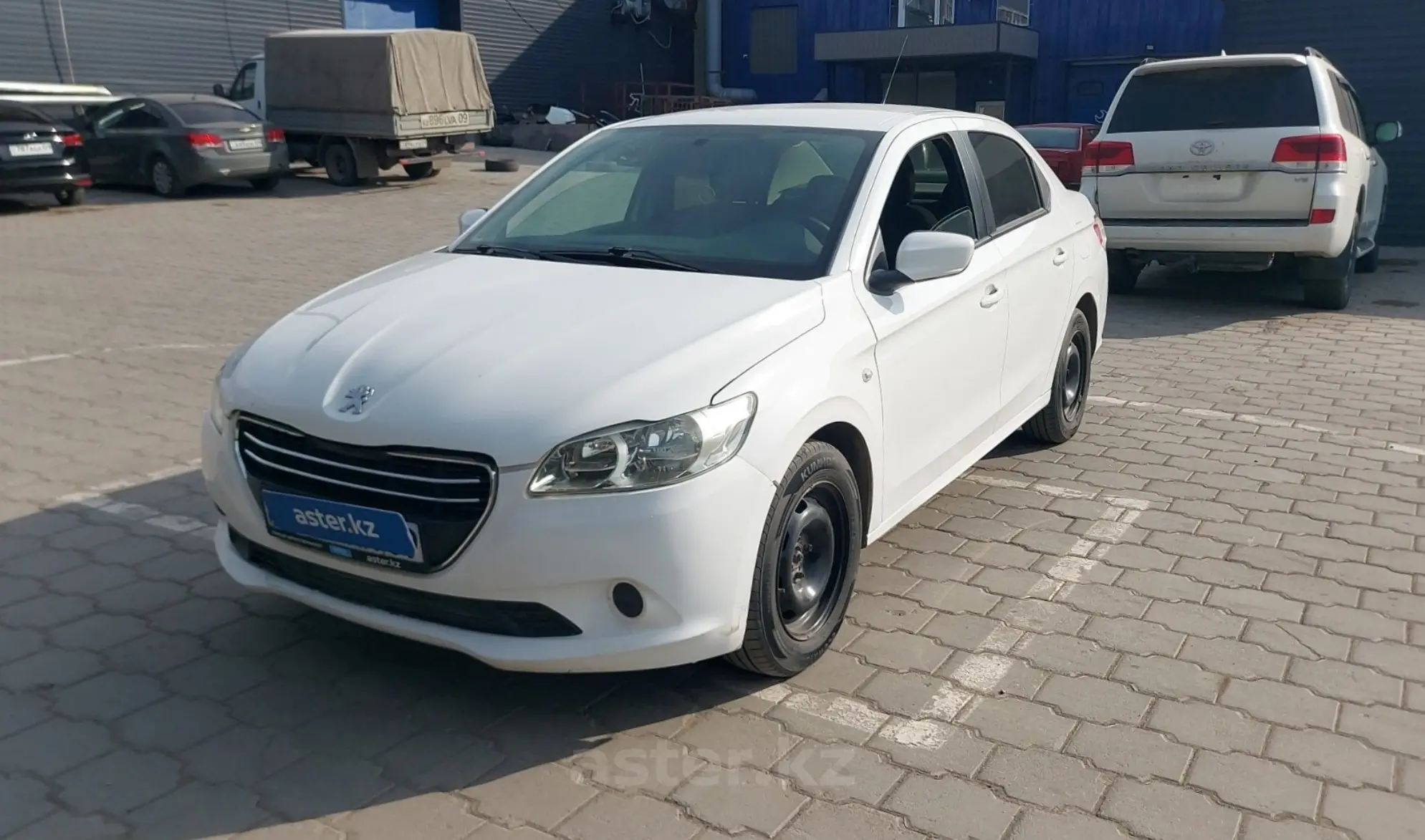 Peugeot 301 2015