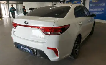 Kia Rio 2019 года за 8 100 000 тг. в Астана фото 3